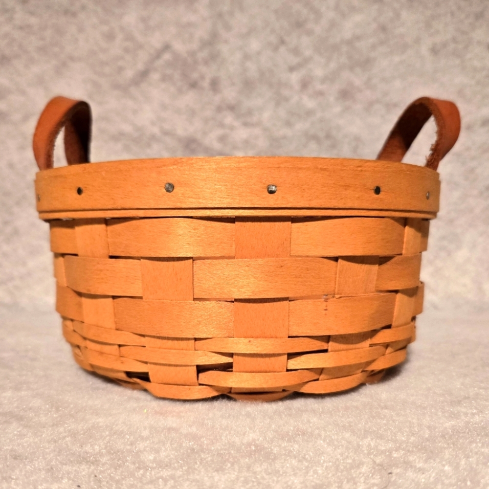 LONGABERGER 1999 Round Darning Basket Handwoven Storage w Dual Leather Handles - Picture 2 of 5